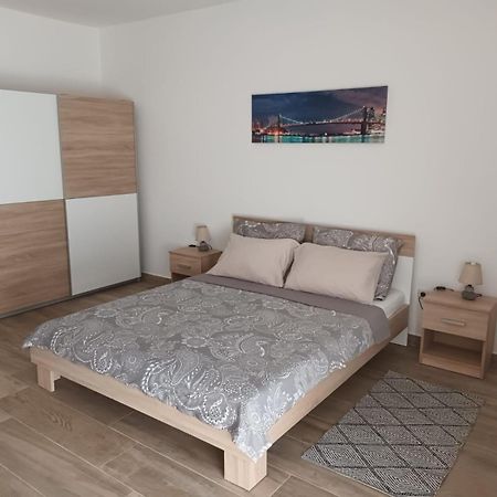 PUY Studio Apartman Dori מראה חיצוני תמונה